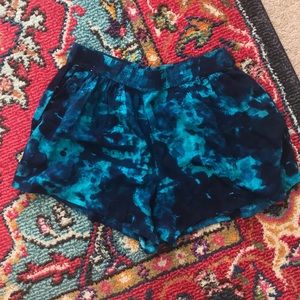Blue Tie dye flowy shorts